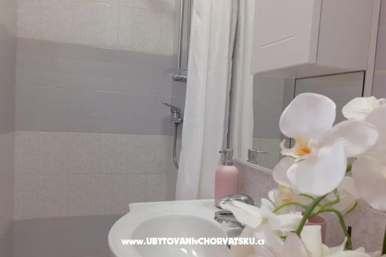 Apartmaji Nina – foto 8
