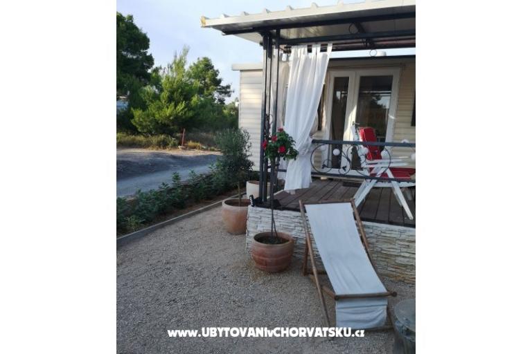 Mobile Hiša Maroon – foto 17