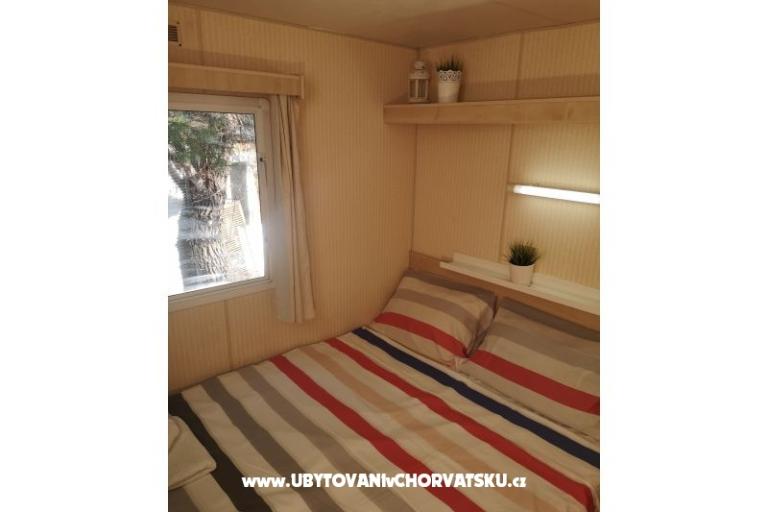Mobile Hiša Maroon – foto 3
