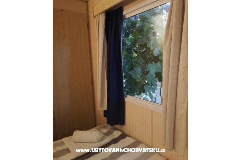 Mobile Hiša Maroon – foto 4