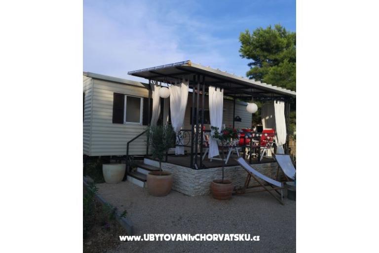 Mobile Hiša Maroon – foto 6