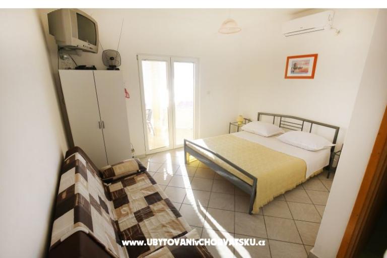 Apartmaji First row to the sea – foto 12