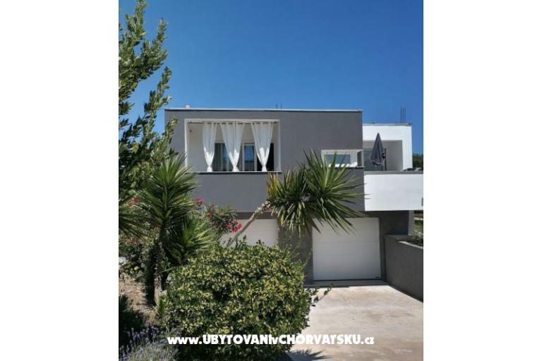 Apartmaji Dora  – foto 5