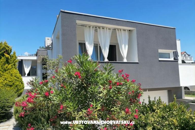 Apartmaji Dora  – foto 6