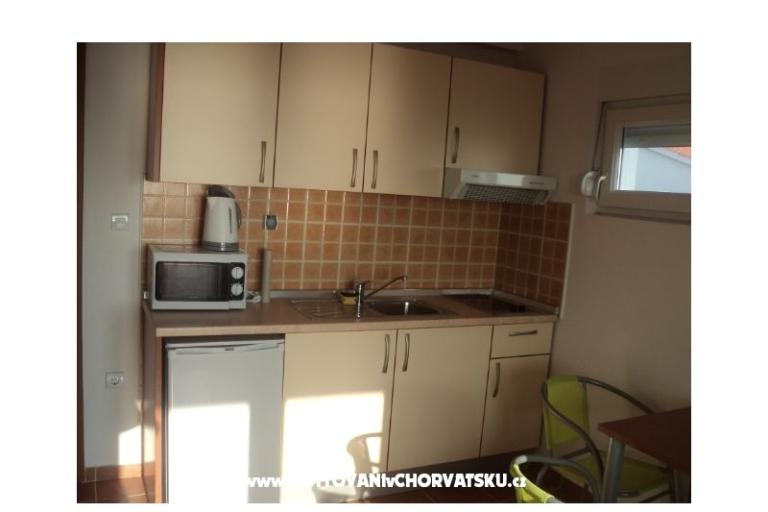 Apartmaji na plaži 'BRALIC' – foto 7