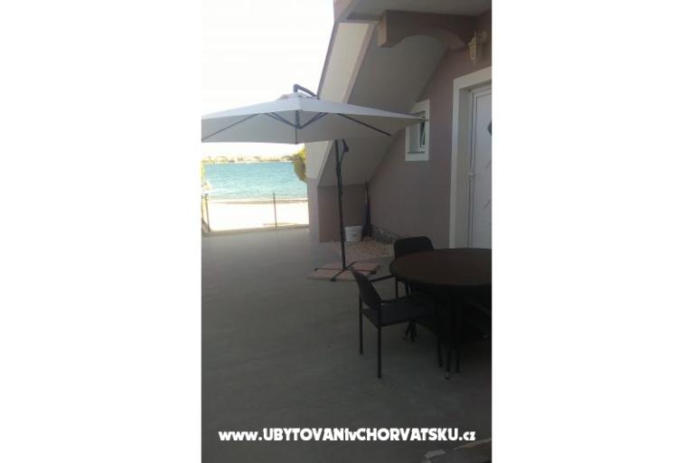 Apartmaji Sara i Toni – foto 17