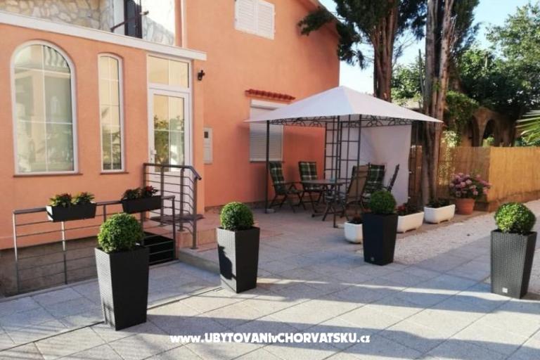 Apartmaji Lucie – foto 19