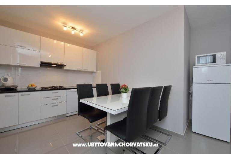 Apartmaji Mate – foto 12