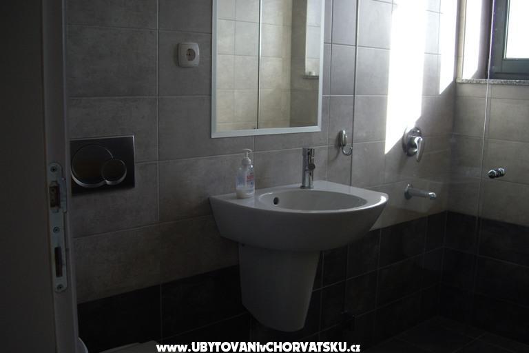 Apartmaji Nives – foto 12
