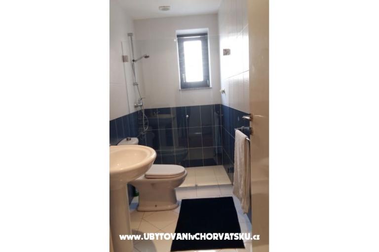 Apartmaji Nives – foto 4