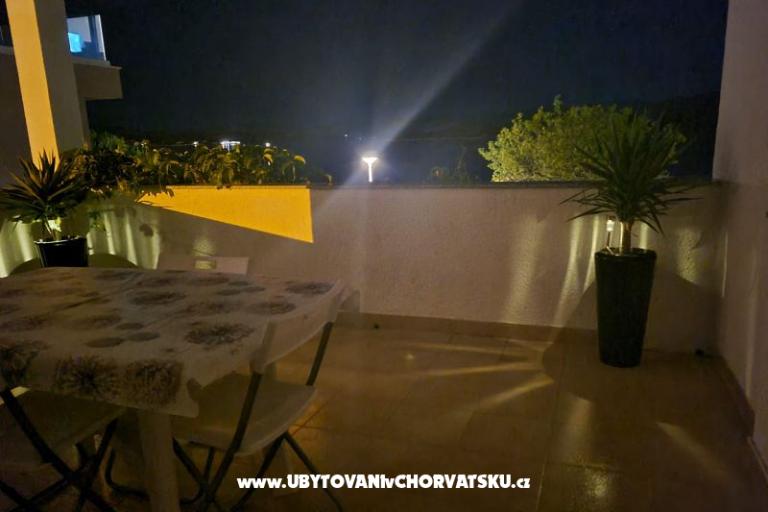Apartma Mare - prvi red uz more – foto 11