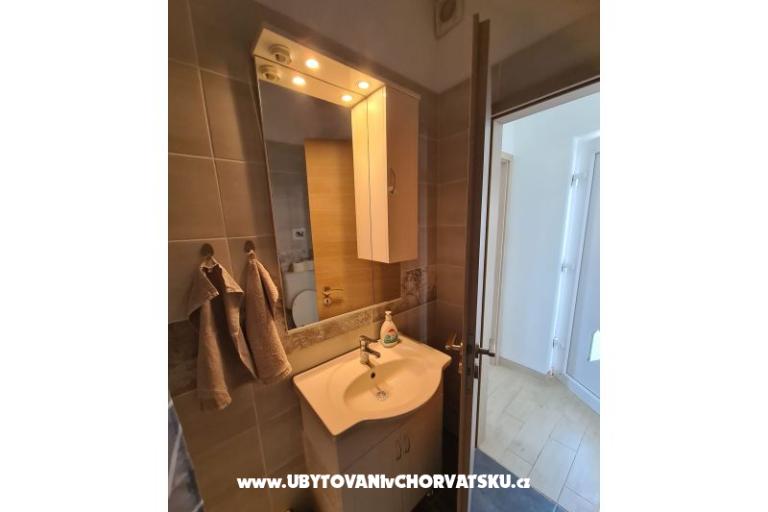 Apartma Mare - prvi red uz more – foto 8