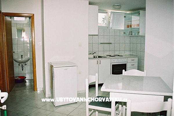 Apartmaji Alaska & Nikolina – foto 8