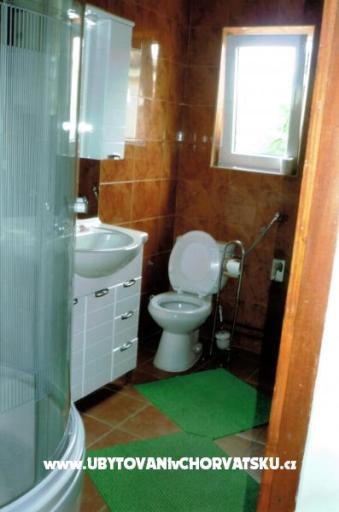 Apartmaji Kvarantan i Karabatić  – foto 11