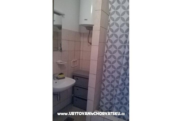 Apartmaji Kvarantan i Karabatić  – foto 15