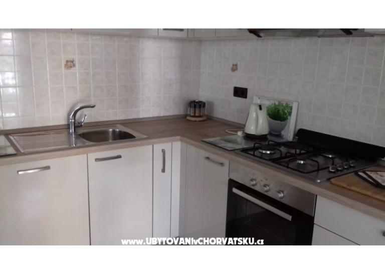 Apartmaji Marina  – foto 8
