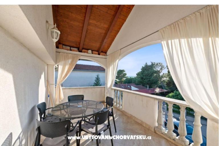 Apartmaji Petrina 2 – foto 5