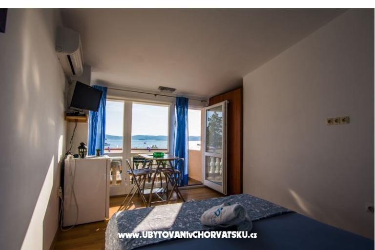 Apartma Anastazija i sobe RoLo uz  – foto 8