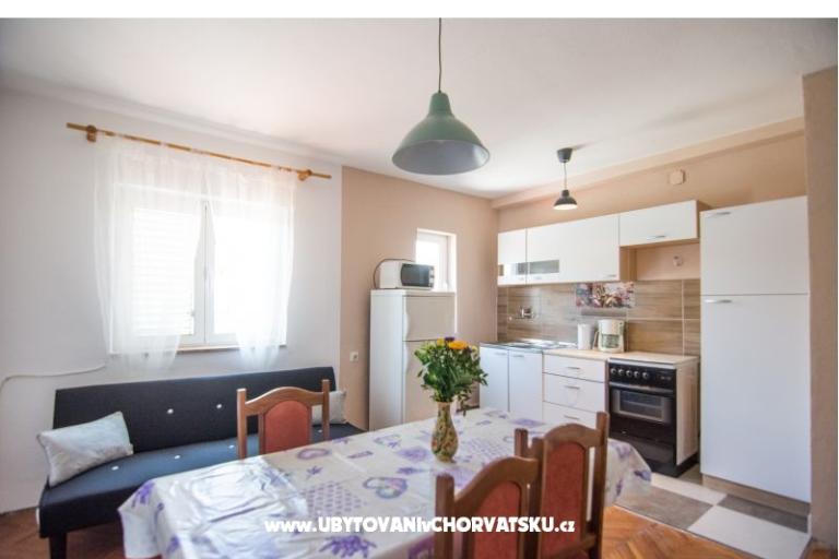 Apartma Anastazija i sobe RoLo uz  – foto 9