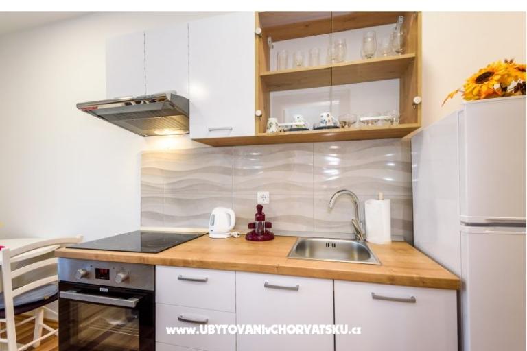 Apartma Dego with parking – foto 10
