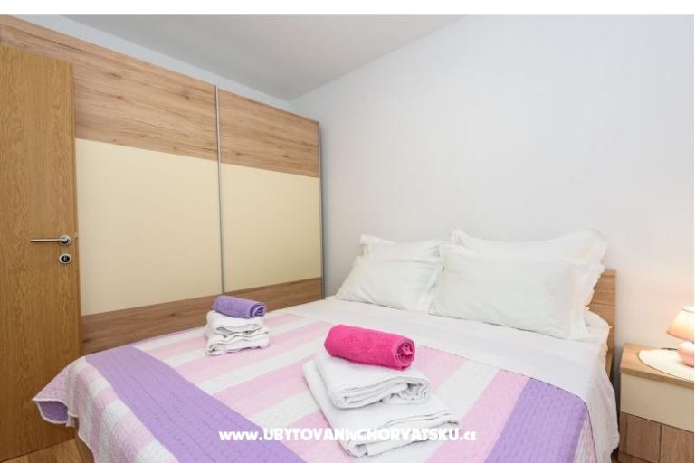 Apartma Dego with parking – foto 11