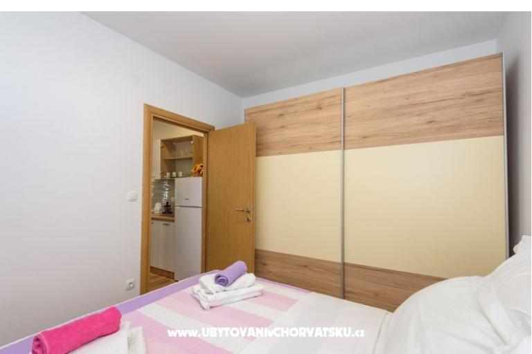 Apartma Dego with parking – foto 12
