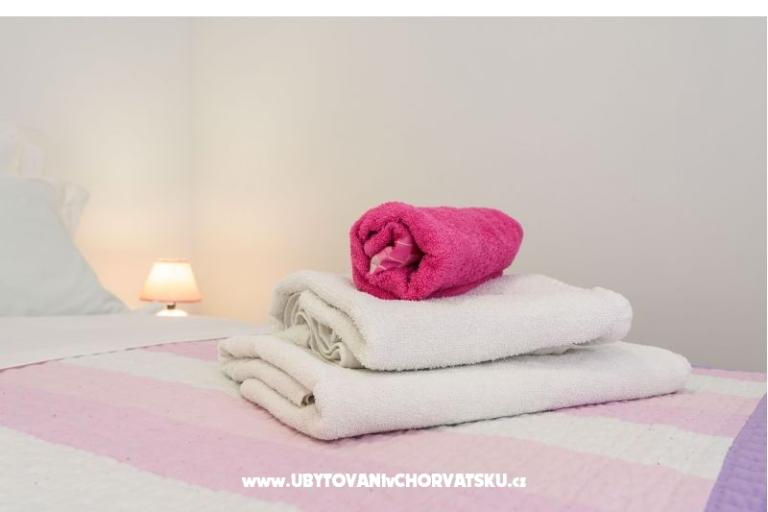 Apartma Dego with parking – foto 13