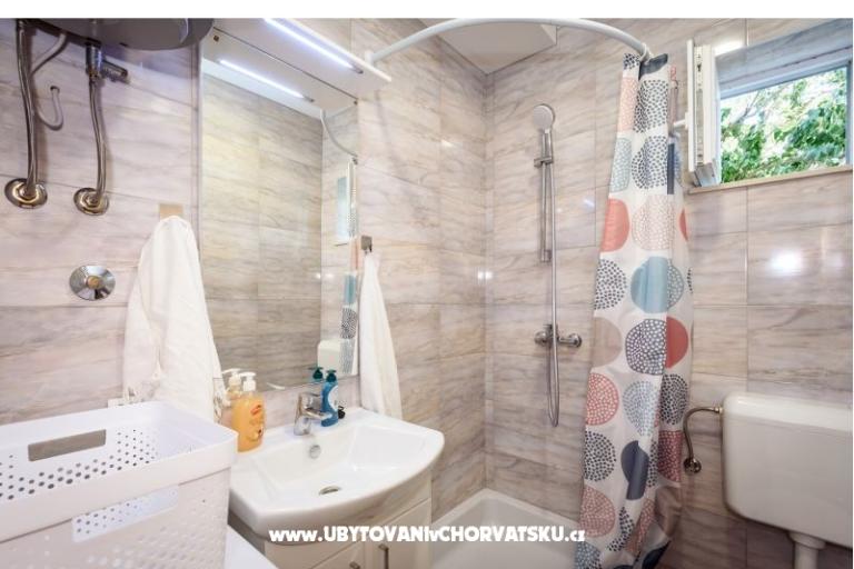 Apartma Dego with parking – foto 16