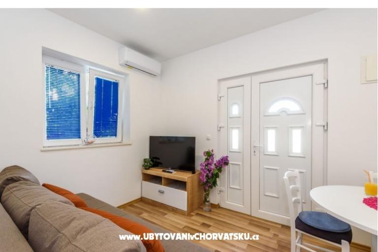 Apartma Dego with parking – foto 6