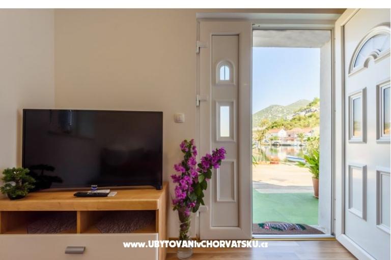 Apartma Dego with parking – foto 8