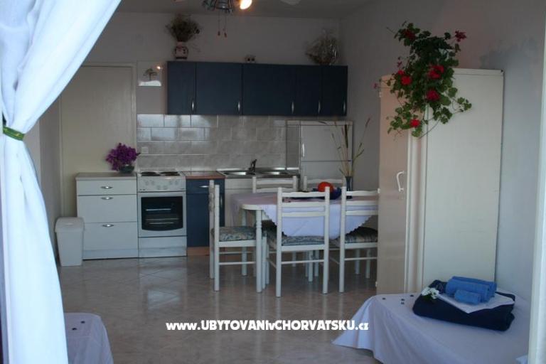 Apartmaji Nikola – foto 6