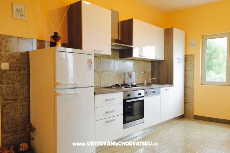 Apartmaji Kraljević – foto 12