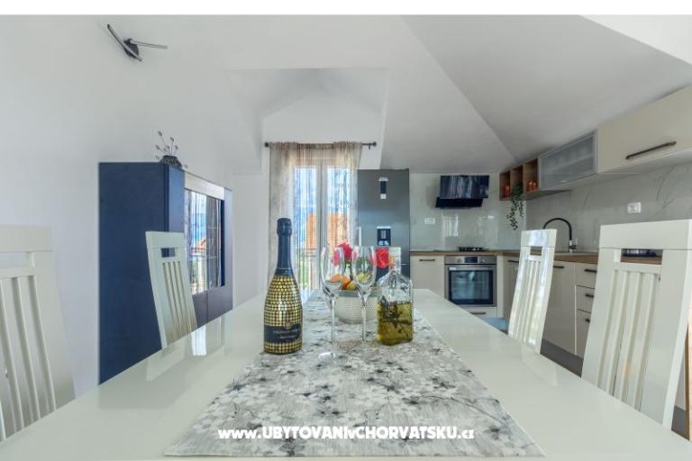 Apartma Sumartin – foto 7