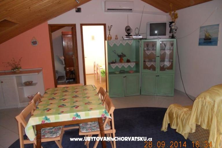 Apartmaji Čavala Brač – foto 12