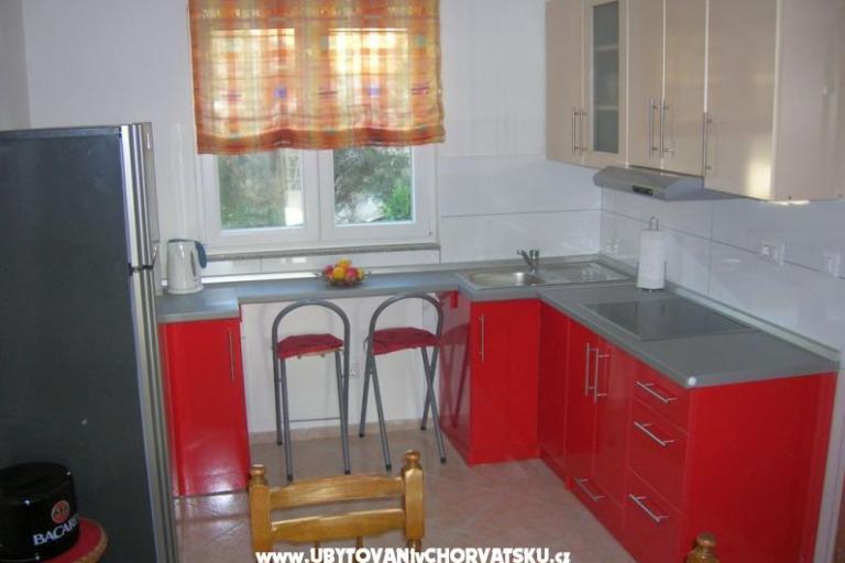 Apartmaji Rogosic – foto 10