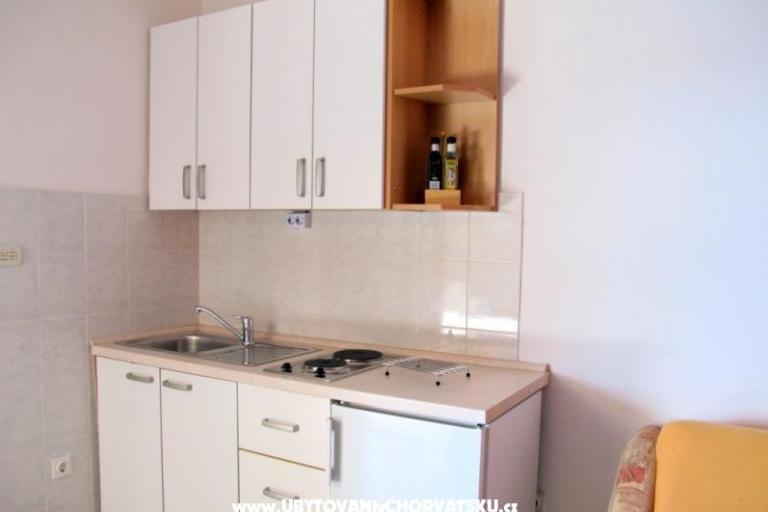 Apartmaji Rogosic – foto 12