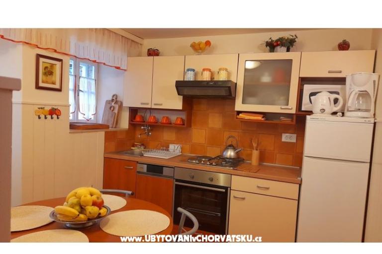 Apartmaji Tonsic Sutivan – foto 16