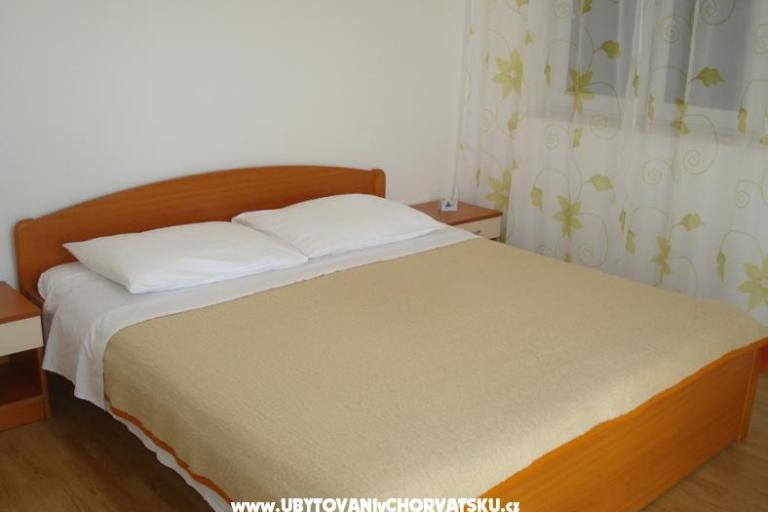 Apartmaji Villa Niko Bol – foto 10