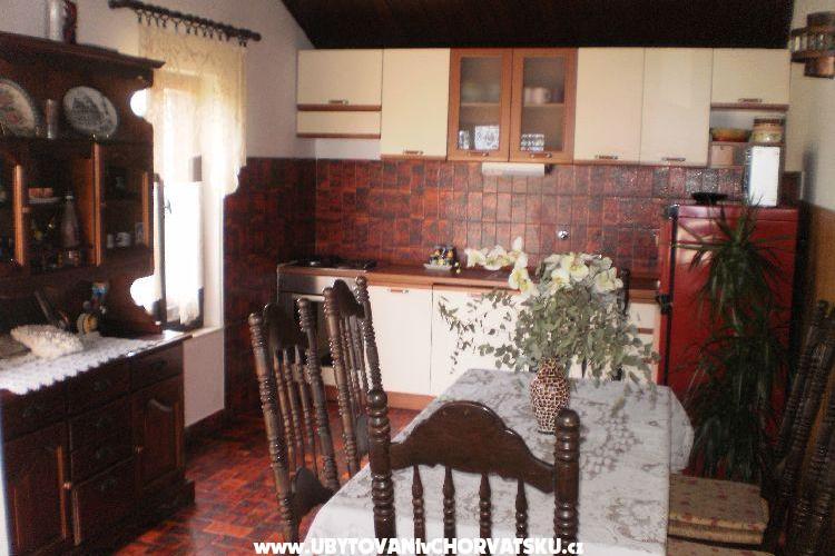 Apartmaji Kate – foto 6