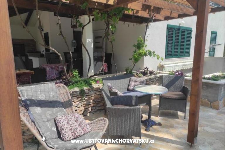 Family Hiša Futura – foto 36