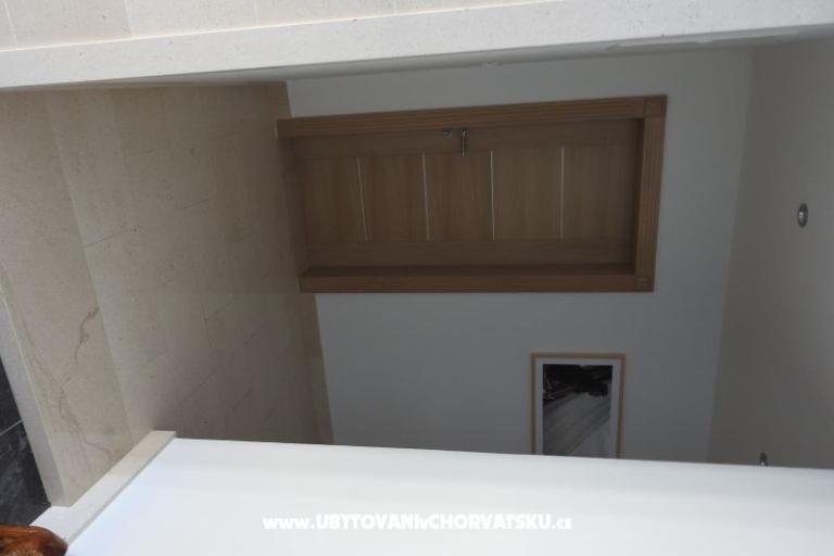Luxury Apartmaji z bazenom – foto 11