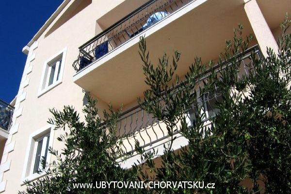 Apartmaji Villa Vallum  – foto 2