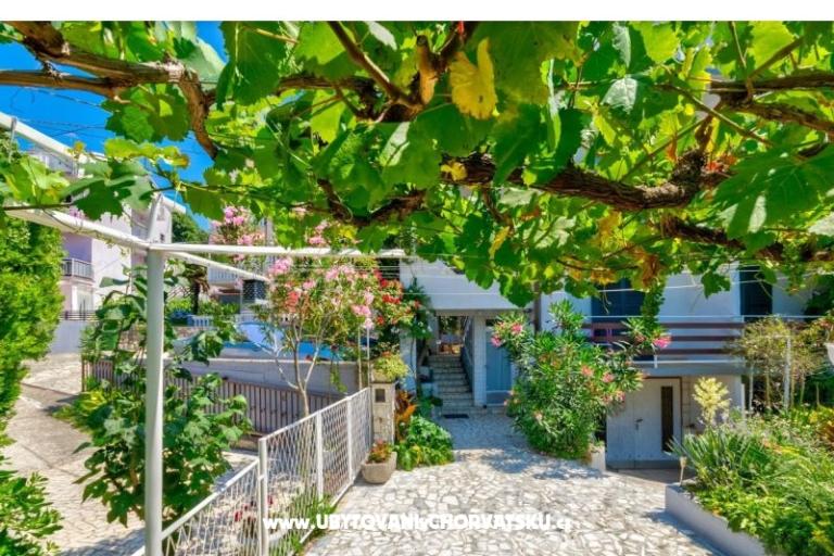 Apartmaji Ira – foto 6