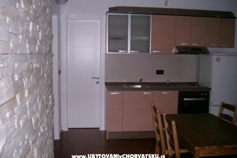 Apartmaji Lucija – foto 7
