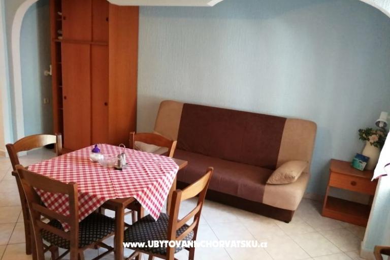 Apartmaji Nina – foto 12