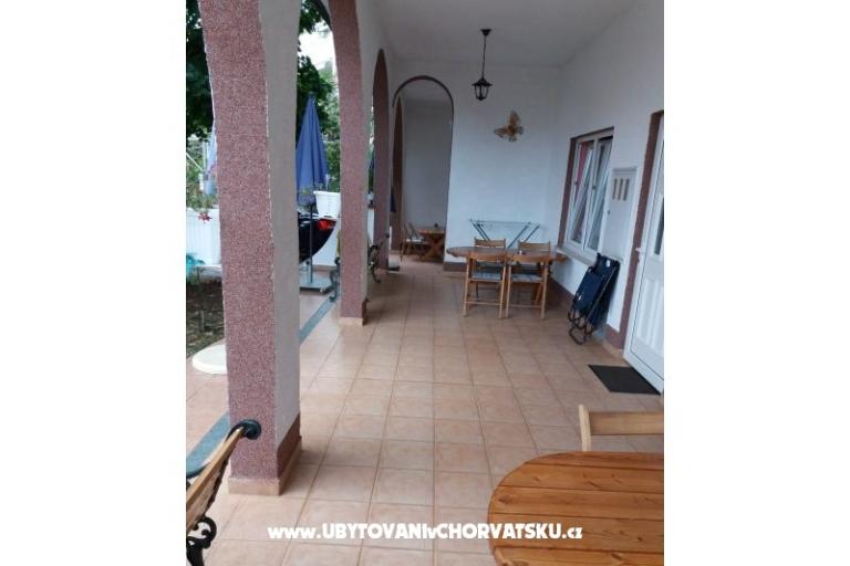 Apartmaji Nina – foto 8