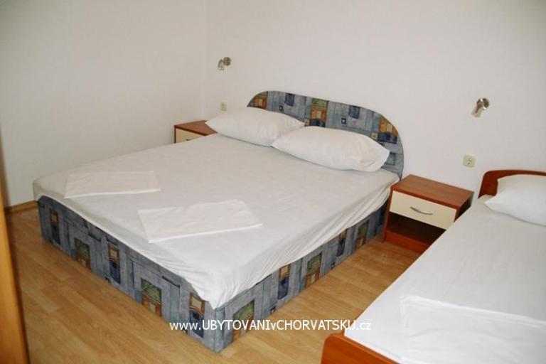 Apartmaji Andrea Drvenik – foto 6