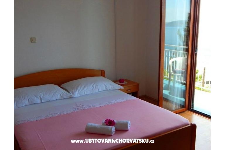 Apartmaji ANA Drvenik – foto 3