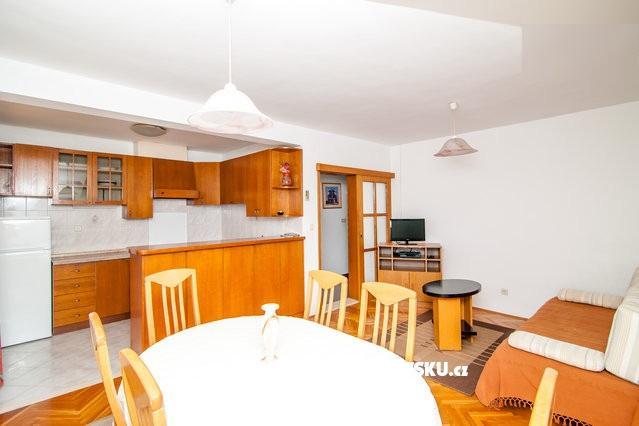 Apartma Enjoy – foto 2