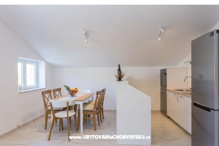 Apartma Fortunei Rožat – foto 5